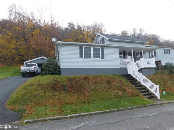 634 Highland Ave, Burnham, PA 17009