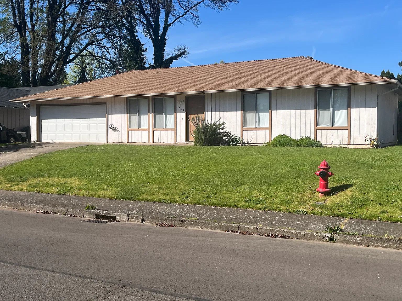 3 bed, 1040 sqft, $2,195 — Photo 2