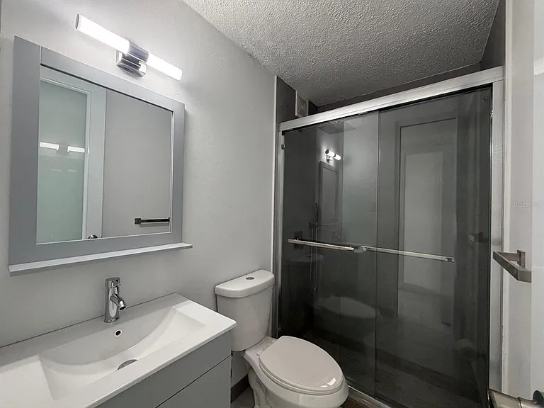 1 Cll Almonte #1707 — Photo 10
