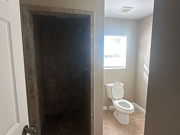3rd image of 214 Lanier Dr #6
