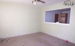 4th image of 1621 Deer Park Way