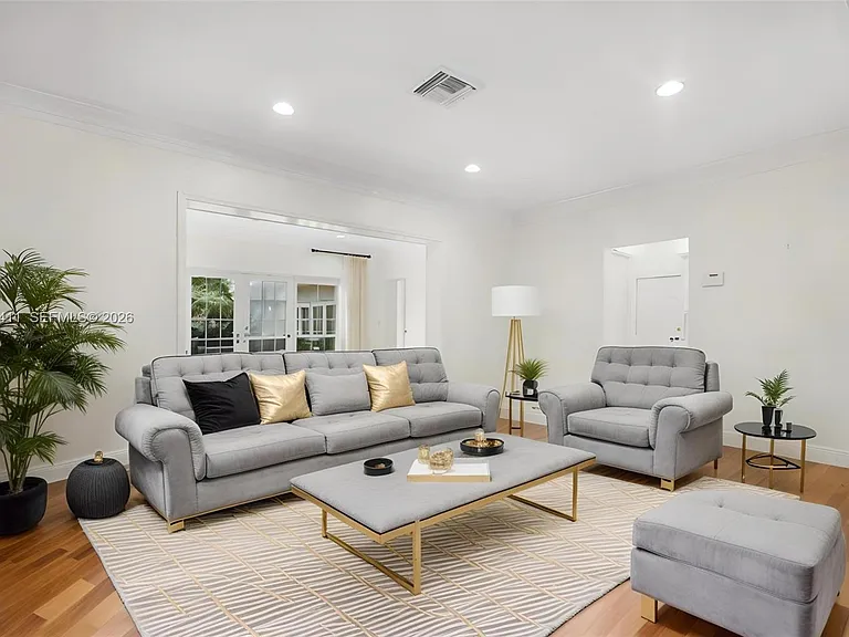 1246 Algardi Ave — Photo 37