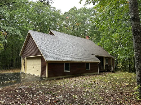 36 Stonehurst Drive, Camden, ME 04843