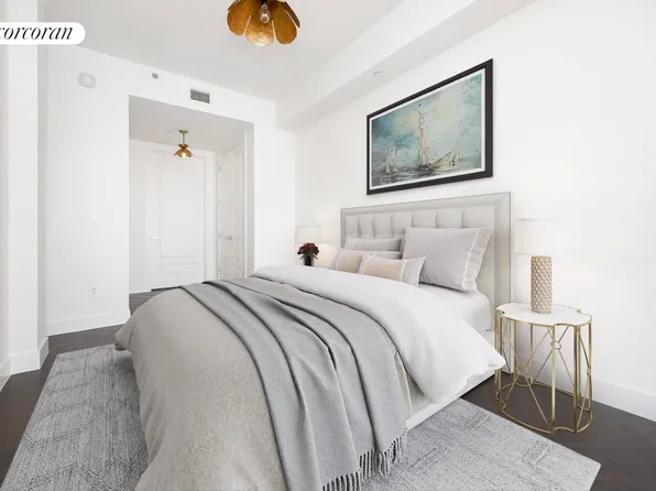 11-12 44th Drive image 6 of 13