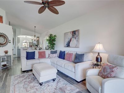 8246 Twelve Oaks Cir APT 223, Naples, FL, 34113