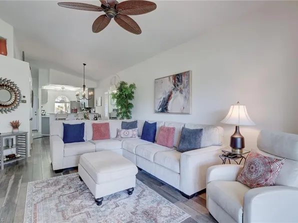 8246 Twelve Oaks CIR #223, NAPLES, FL 34113
