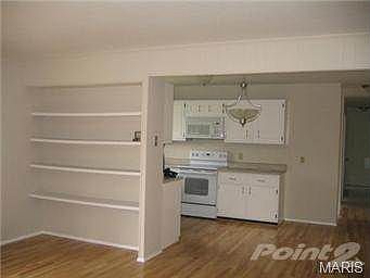 4th image of 434 Hickory Glen Ln
