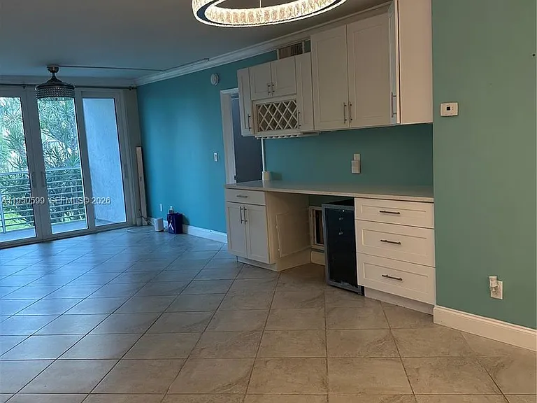 2731 NE 14th Street Cswy #205 — Photo 13