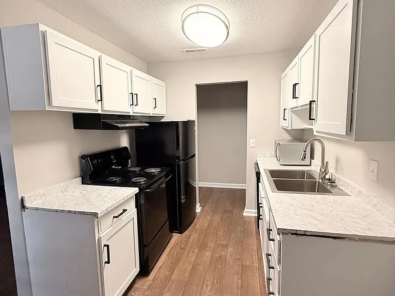 Residences at Cooper Bend — Photo 25