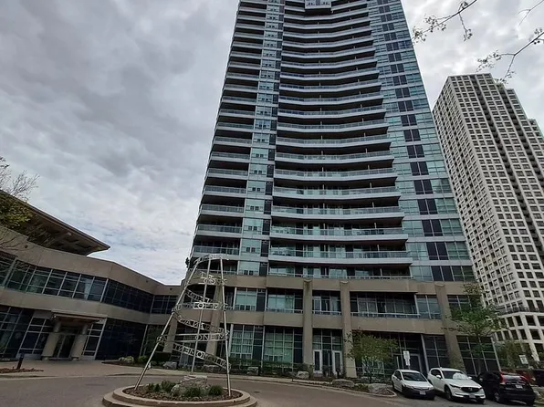 33 Elm Dr W #2806, Mississauga, ON L5B 4M2