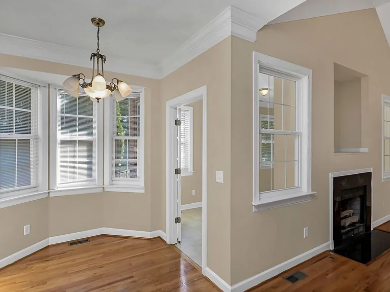 108 Hastings Point Dr — Photo 15