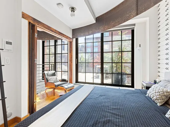 37 Bridge St APT 4G, Brooklyn, NY 11201