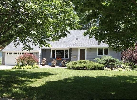 3rd image of 305 Campbell Dr