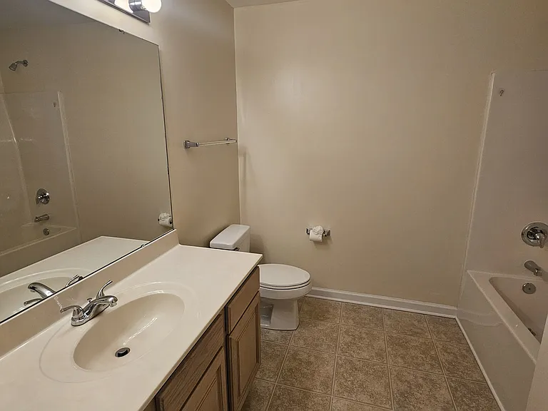 8654 Heirloom Dr NE — Photo 13