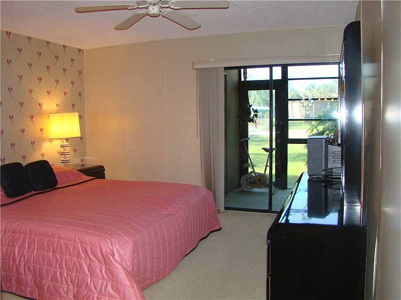 1st image of 7237 Ashmont Cir