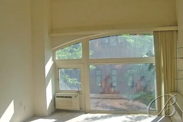 Sold by Bellmarc Realty | media 5