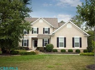 3184 Abbey Knoll Dr, Lewis Center, OH 43035