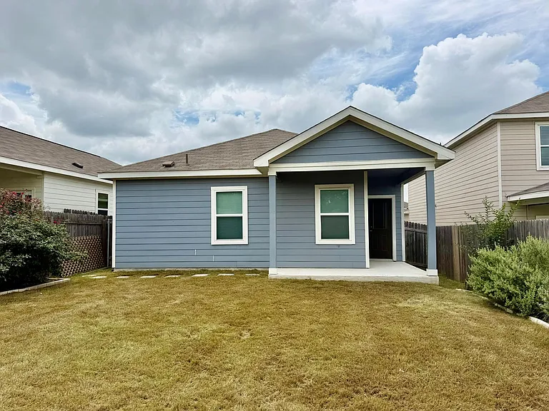 19505 Cloudy Bay Dr — Photo 18