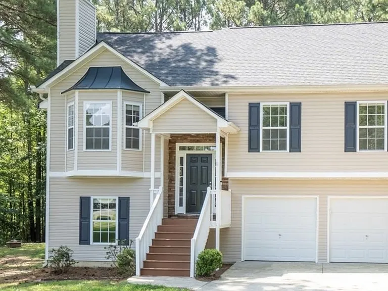 11 Woodvine Ct — Photo 1