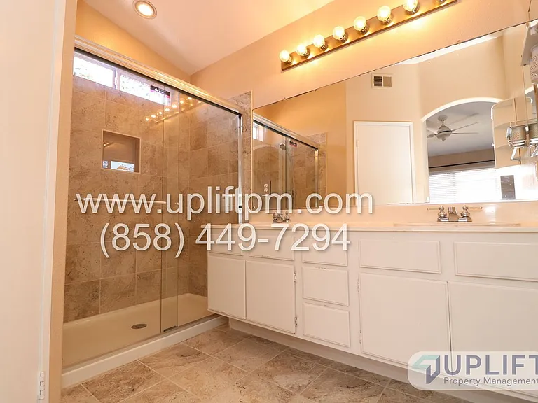 8281 Gold Coast Dr #3 — Photo 7