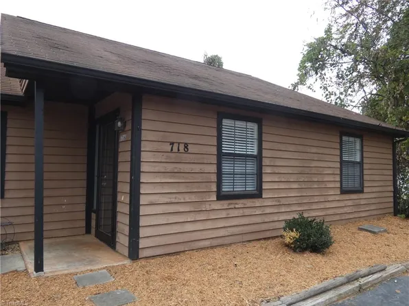 718 Carolina Ave, Yadkinville, NC 27055
