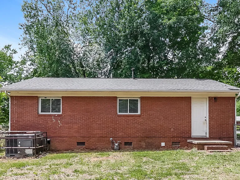 9324 Edgevale Dr — Photo 15