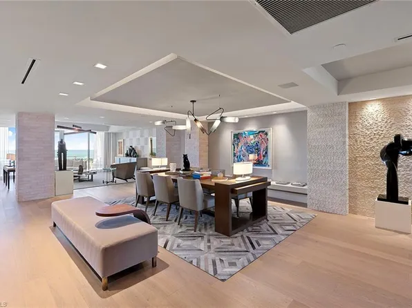 6897 Grenadier BLVD #902, NAPLES, FL 34108