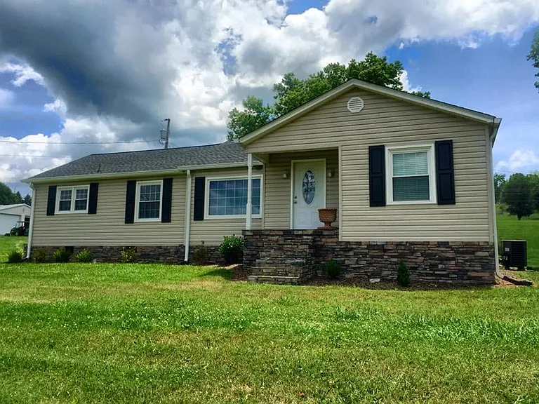 1712 Bristol Caverns Hwy — Photo 2