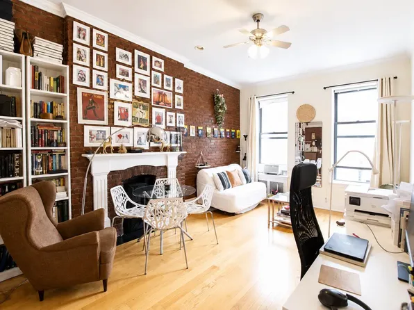 24 West 75th Street image 1 of 9