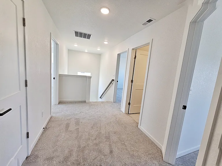 21470 E 58th Ave — Photo 14