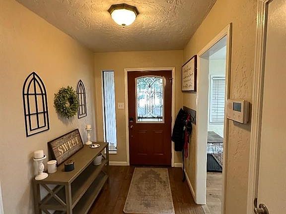 4th image of 3003 NE Kingsbriar Dr