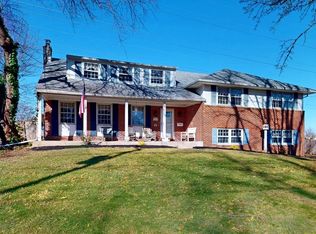 213 Wayne Dr, Cinnaminson, NJ 08077