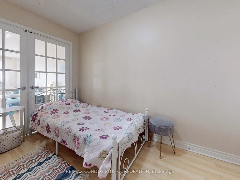 60 Fairfax Cres #315 — Photo 24
