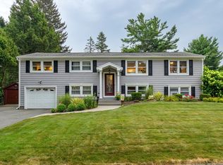 83 Loomis Dr, Chicopee, MA 01020