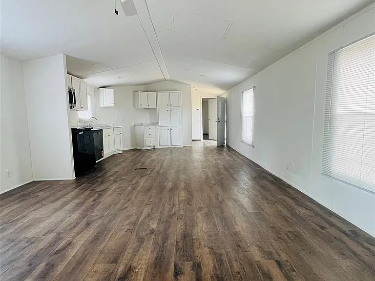 395 Pashun Ln — Photo 11