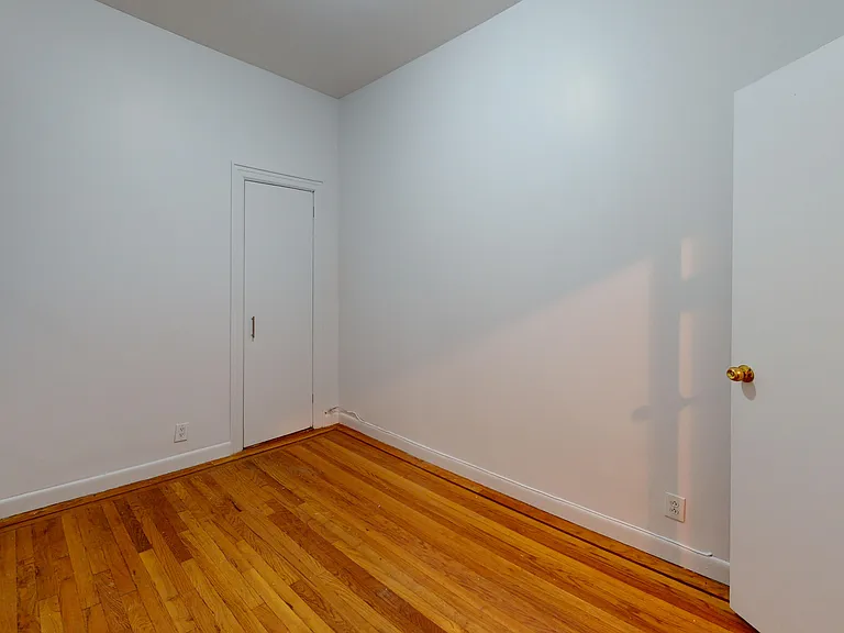 1502 1st Ave #3B — Photo 6