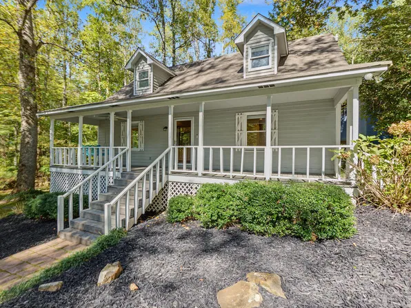 15 Padget Ln, Ellijay, GA 30540