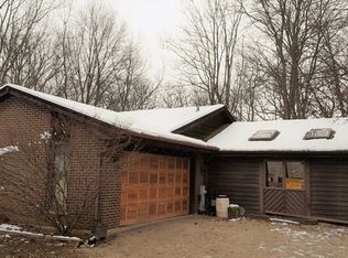 541 Old Mud Rd, Crete, IL 60417