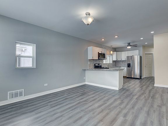 5th image of 1922 S 21st Ave