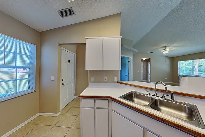 7132 Waxwing Dr — Photo 6