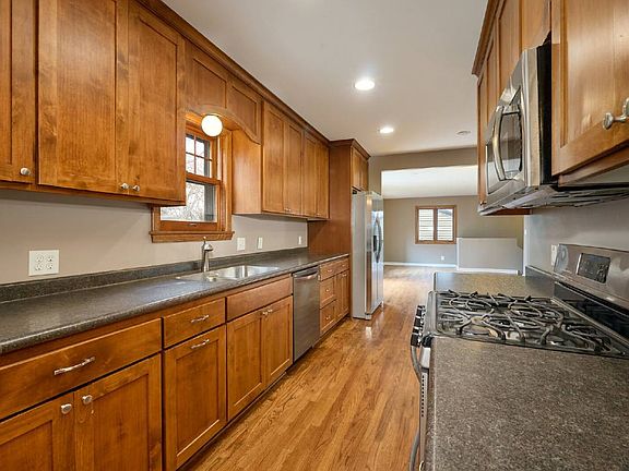 2nd image of 5006 30th Ave S