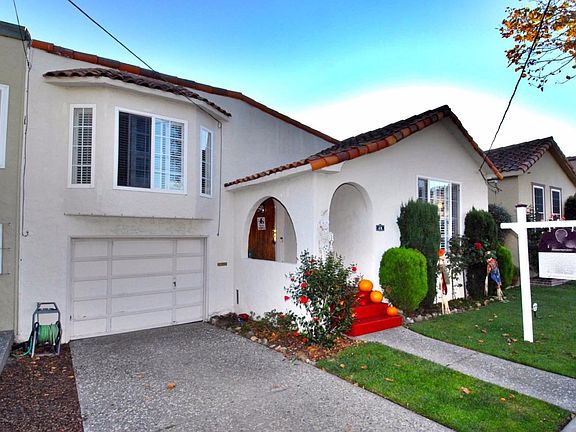 2nd image of 476 Elm Ave