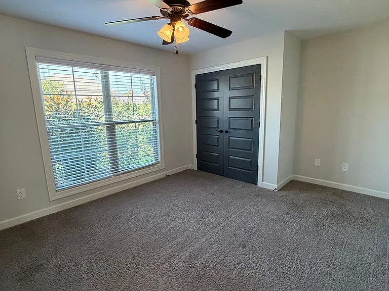 802 Legacy Dr — Photo 13