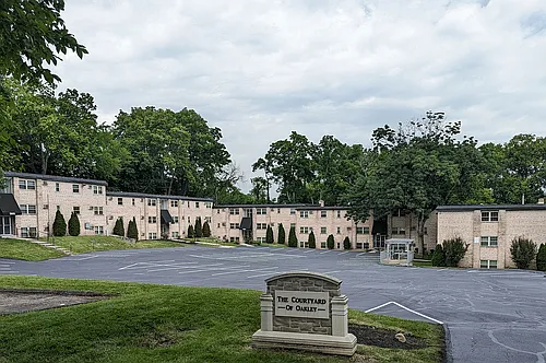 The Courtyard of Oakley Photo 1