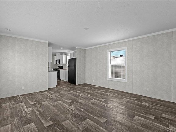 3rd image of 22600 Middlebelt Rd #G13