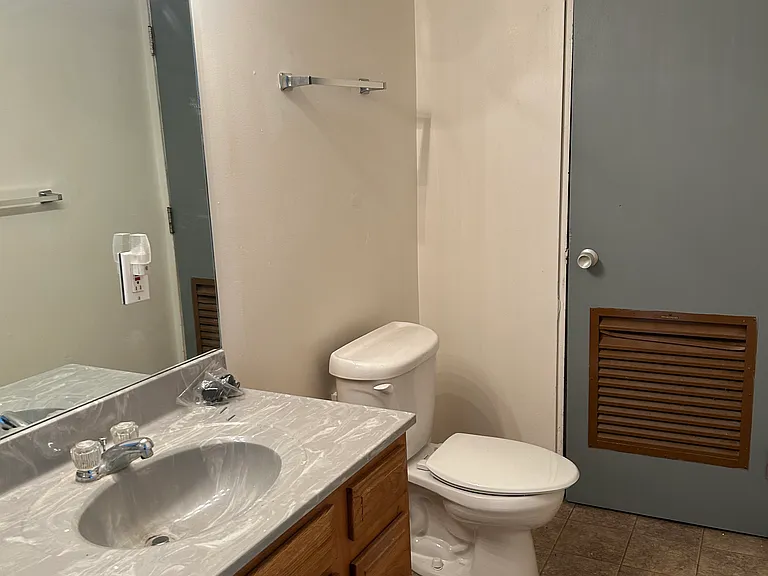 746 School St #4 — Photo 4