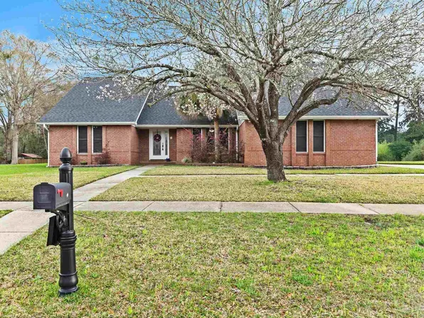 10060 Bristol Park Rd, Cantonment, FL 32533