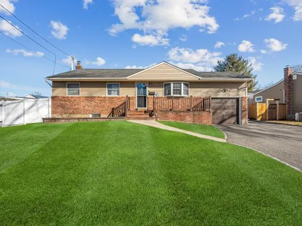 56 Wiltshire Drive, Commack, NY 11725