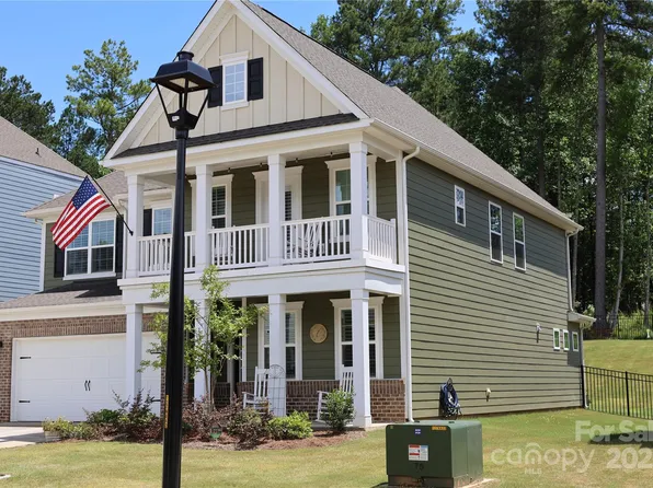 136 Dogwood Grove Pl, Troutman, NC 28166