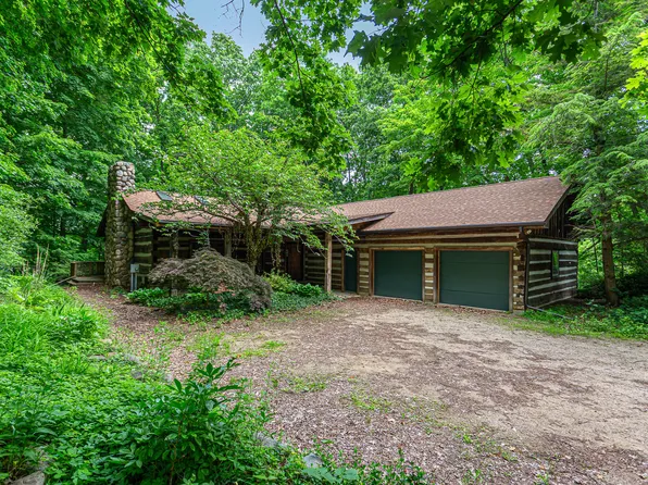 1874 Yeckley Rd, Hastings, MI 49058